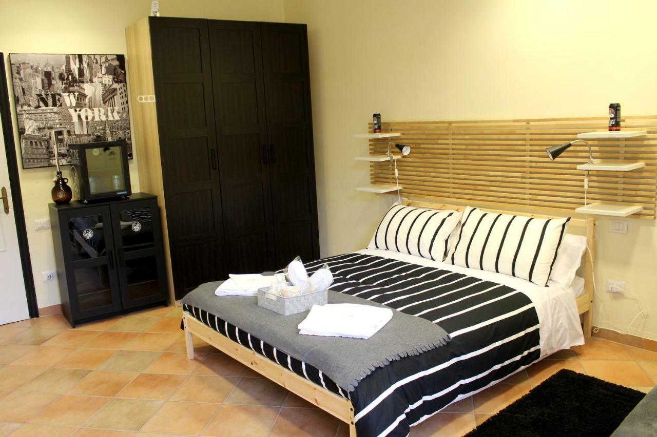 La Sosta Navarra Bed & Beer 古比奥 外观 照片